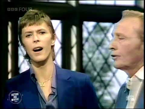 DAVID BOWIE & BING CROSBY - Top Of The Pops (BBC - 1982) [HQ Audio] - Little drummer boy