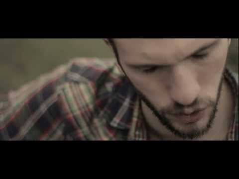 SAM HADFIELD - Born In New York Town [OFFICIAL MUSIC VIDEO]