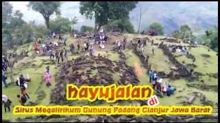 preview picture of video 'Situs Megalitikum Gunung Padang Cianjur Jawa Barat'