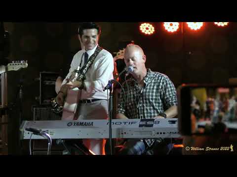 Michael Chambliss, Tim 'E' Hendry, Jeff Lewis And Jody McDowell - "Elvira"