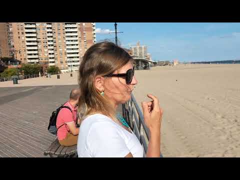 Brighton Beach, Brooklyn, NY, USA