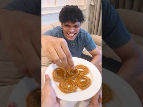Made chakli for @Mythpat 🤪