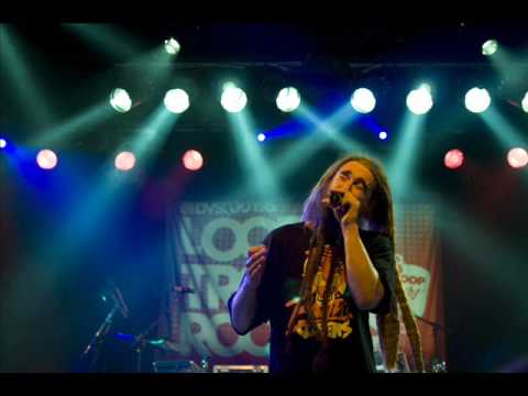 Promoe feat Adam Tensta - Banging On The System