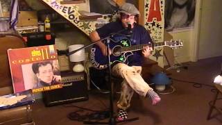 Elvis Costello - Every Day I Write The Book - Acoustic Cover - Danny McEvoy