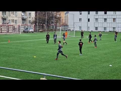 27.11.2022 FavAC U12-FC Mauerwerk U13