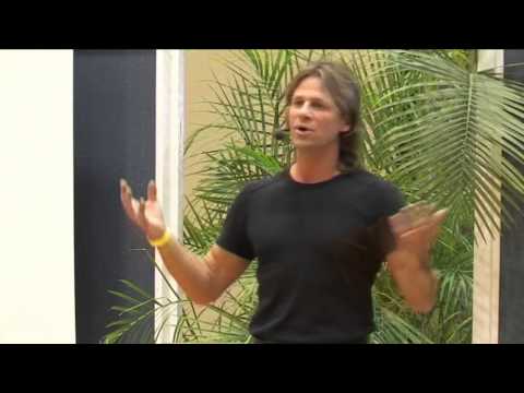 Jörg Walcker: Mit Rohkost nie mehr klapperdürr - Muskelaufbau mit 100% Rohkost