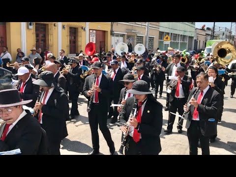 BAILANDO EN TERCERA DIMENSIÓN (merengue) || Banda del maestro Erick Portillo Domingo de Resurrección