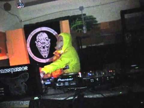 PRESSTERROR ( MaS Booking )LIVE VIDEO SUIZIDCORE BLOOD SHOW@21.12.2012-FsW Paarty ( KIEL GER )