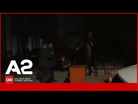 Kurti qëllohet me qershi, Partia Socialdemokrate proteston