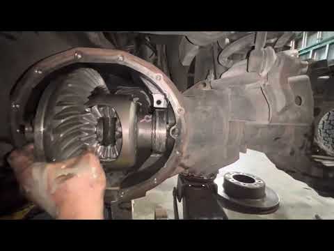 2013-2016 Ram 3500 Front differential service and axel seal replacement. Maintenance 1of2