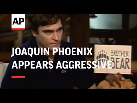 Joaquin Phoenix appears aggressive to journalist
