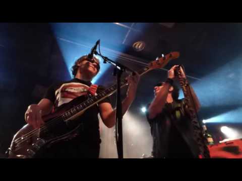 Burning - Mueve tus caderas