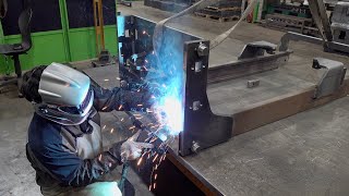Çekme Makinesi Fabrikasında Elektrikli Forklift Nasıl Yapılır. Kore'de Forklift 