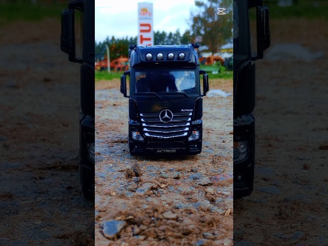 Vídeo relacionado con Herpa Miniatura del camión Mercedes-Benz T2 Vario furgón Policía Tauchergruppe Wuppertal, Escala 1/87, maqueta de colección, modelismo, Modelo alemán, Figura plástico