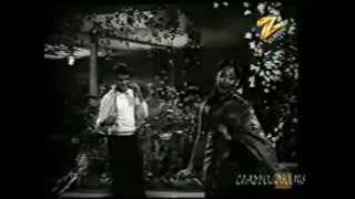 BAAGON MEIN KHILTE HAIN PHOOL -LATA -TALAT