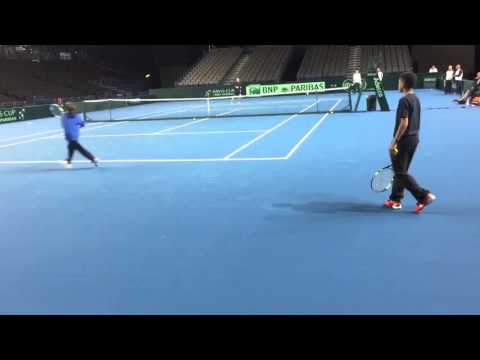 Millie Mae Matthews defeats Andy Murray