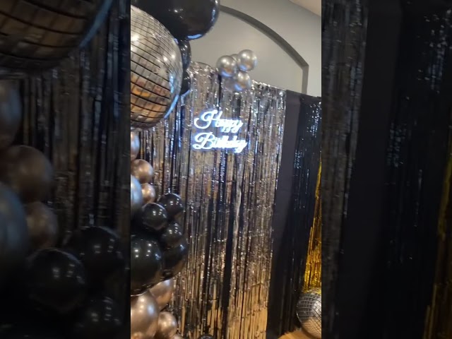 Vídeo relacionado con Globos de Fiesta Disco - 9 Piezas de Aluminio, Decoraciones Para Discoteca, Cumpleaños, Mitzvah, Lugar de Boda