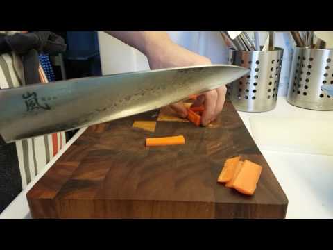 How to finely chop a carrot