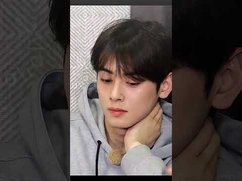 so cool 📸🫵🏻😻 #handsomeboy #chaneunwoo #fypシ゚viral #kpop #jj #edit