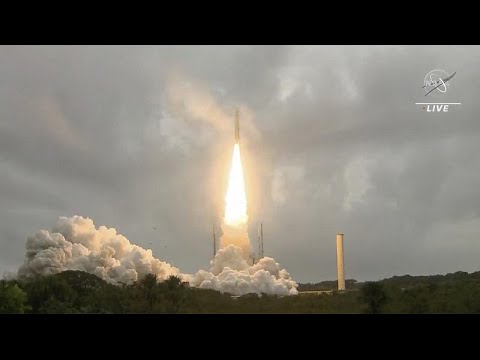 صاروخ "أريان 5" يضع بنجاح التلسكوب الفضائي "جيمس ويب" في مسار مداره النهائي