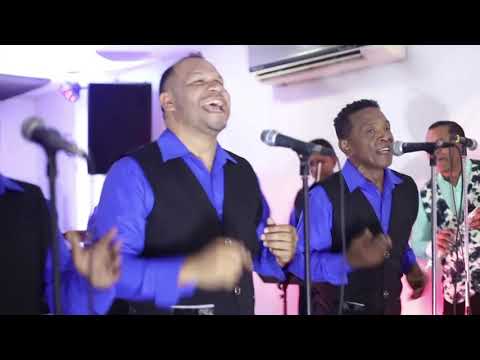 Amor Universal. Julio Rodriguez y KOSTAMAR CHARANGA.