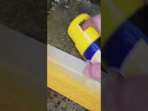 YELLOW SAFETY STREET ART THE KNOTMAN.