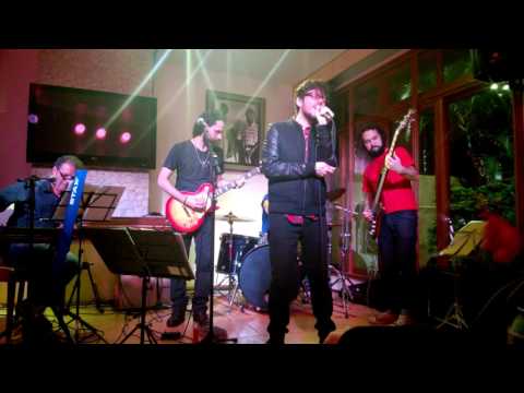 Moesketeers & Victor Morales - Sweet Home Chicago