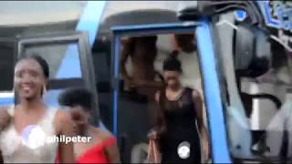 Mana wee dore uko josiane aje yambaye haraca uwambaye Miss Rwanda 2019 pre selection