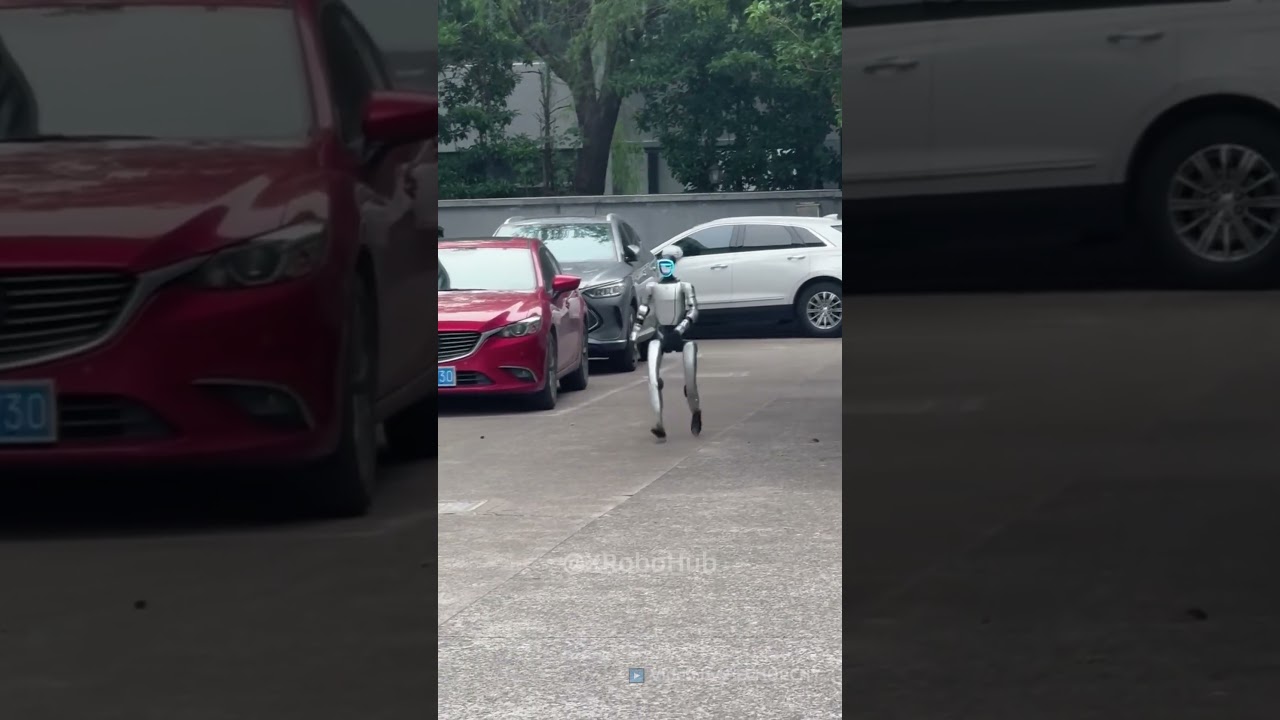 🔥🤖 Unitree G1 Sprints Like a Human — Smooth Acceleration and Stops! 🏃‍♂️ #unitree  #HumanoidRobot