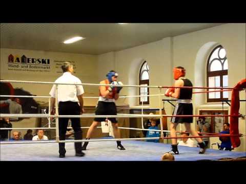 Boxen Falkenstein/Harz - Kampf Hirsch (rot) vs. Krüger (blau)