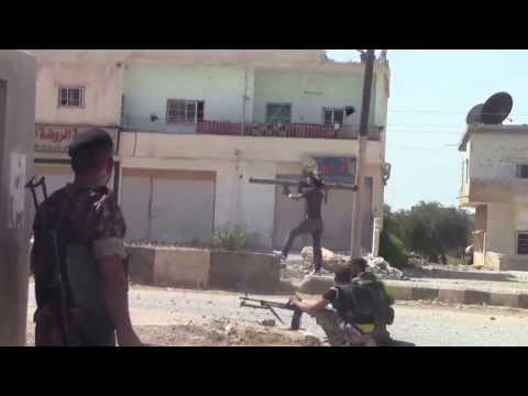 استهداف دبابة لقوات النظام بصاروخ أوسا من قبل كتيبة صياد الأسود ضمن معركة بوابة درعا