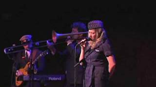 Lucy Woodward &quot;Please Baby Please (Break Up With Me)&quot; LIve, Le Poisson Rouge, NYC