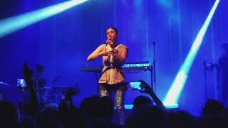 Javiera Mena - Espada (Vivo) (La Plata, Argentina - 2017-11-16)