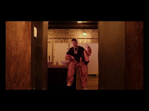 CORONA - DE NUEVO EN EL BOLICHE