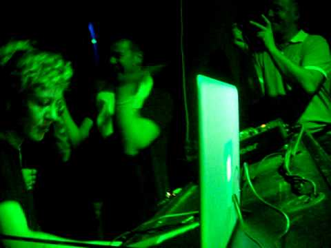 VERI ANNI special edition...David Scaloni play his song "Technida" + intro tINI (Desolat Rec.)