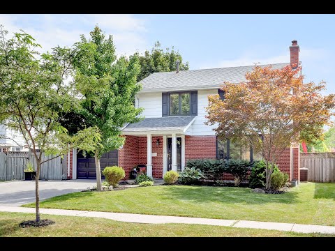 7 Deanewood Crescent, Toronto, ON