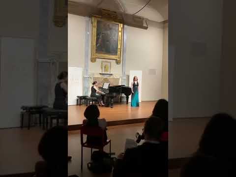 Ach, ich fühls ( Die Zauberflöte - Mozart ) | Aimee Banks