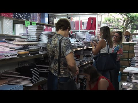 Material escolar: procura movimenta as papelarias de Friburgo