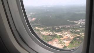 preview picture of video 'Emirates Boeing 777-300ER Landing at Kuala Lumpur'