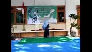 preview picture of video 'Fashion Show Busana Muslim Putra-Putri MI Darul Ulum Rejomulyo'