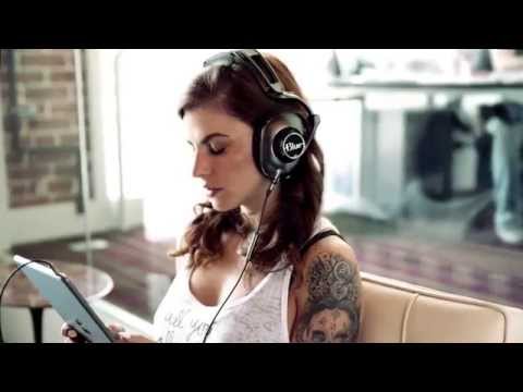 Blue Mo-Fi Headphones with Built-In Audiophile Grade Amplifier (MoFi)-video