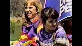 Nova Scotia's Oaklawn Farm Zoo 1993 (Narrated by Frank Lowe)