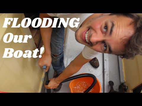 Ep17 BAILING OUT and Bolting On: Finishing touches to our NARROWBOAT