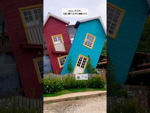 CASA TORTA EM BICHINHOS I PRADOS/MG