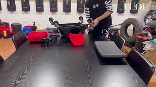 Pojazdná montážna stolička s úložnými priehradkami – čierno-červená