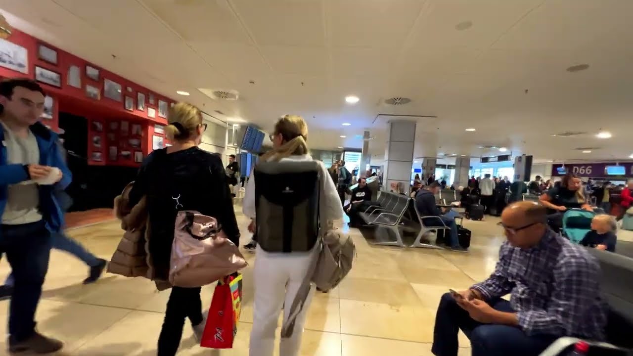 Premium Traveller Arrivals Lounge thumbnail