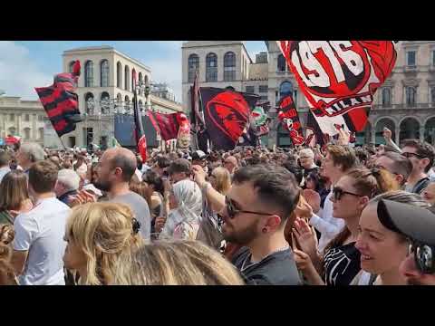 Ultimo Saluto PRESIDENTE Silvio Berlusconi, UN PRESIDENTE C È SOLO UN PRESIDENTEEE ! !