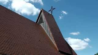 preview picture of video 'Heilig-Kreuz-Kirche Ernsbach mit Glockenläuten'