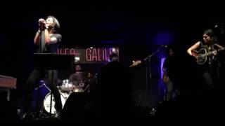 Fredi Leis - Échame de menos