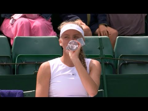 16-Year-Old Alina Korneeva defeats Ena Koike in straight sets at Wimbledon Juniors!